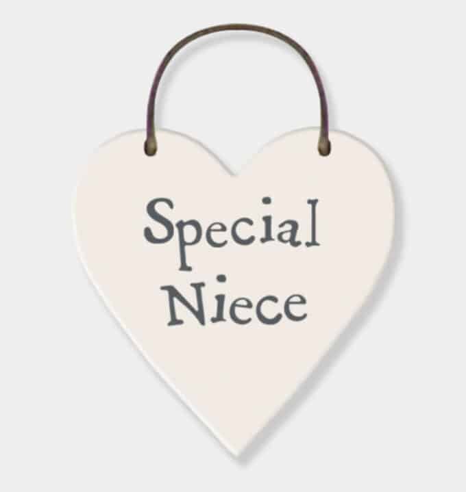Special Niece heart tag