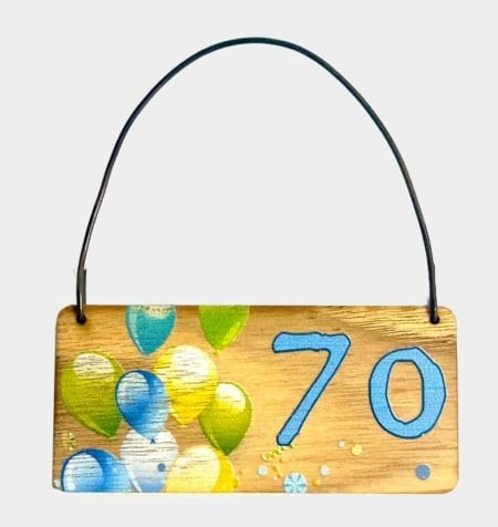 70 Balloon Design Wooden Tag
